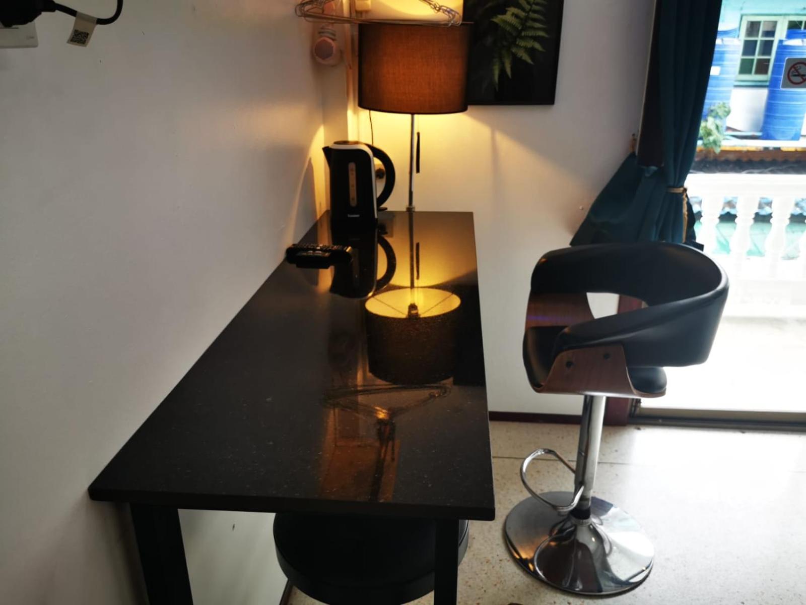 Max'S Beach House Pattaya Extérieur photo
